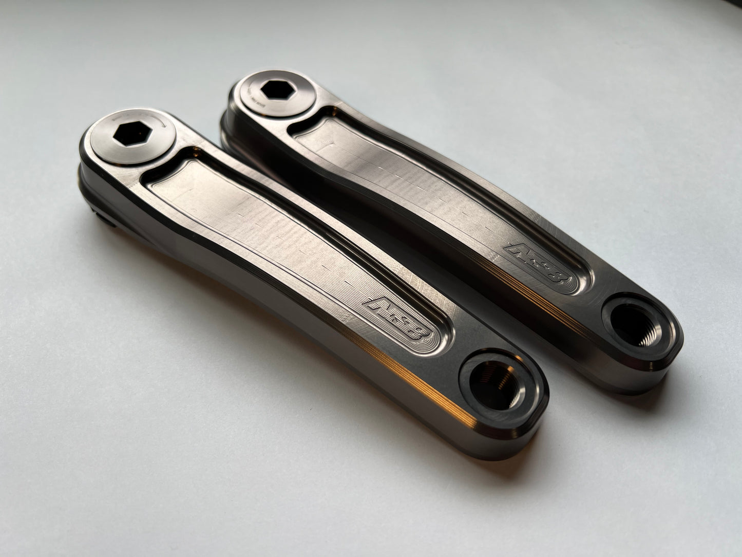 Talon 30mm - 155mm Pewter (Blem)